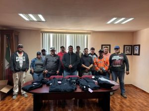 SE REALIZA ENTREGA DE UNIFORME A LOS TRABAJADORES DE SERVICIOS PÚBLICOS MUNICIPALES
